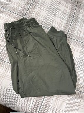 Old Navy Olive Green Women's Drawstring Joggers
